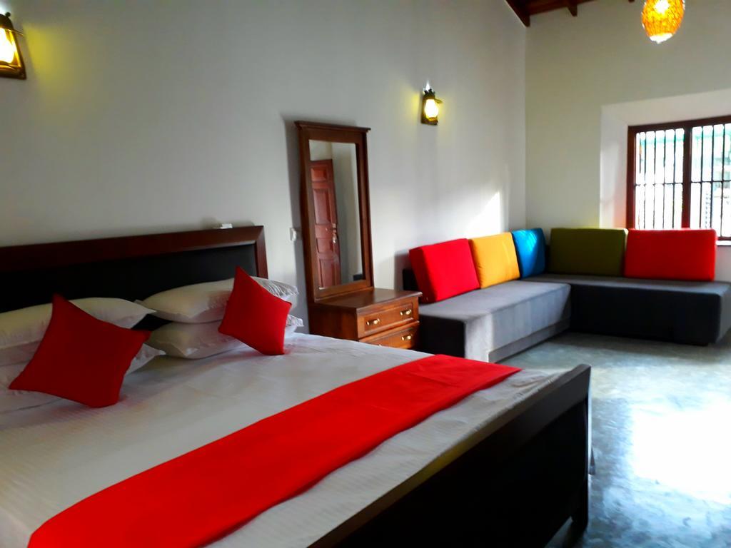 Best Inn Villa Mirissa Buitenkant foto