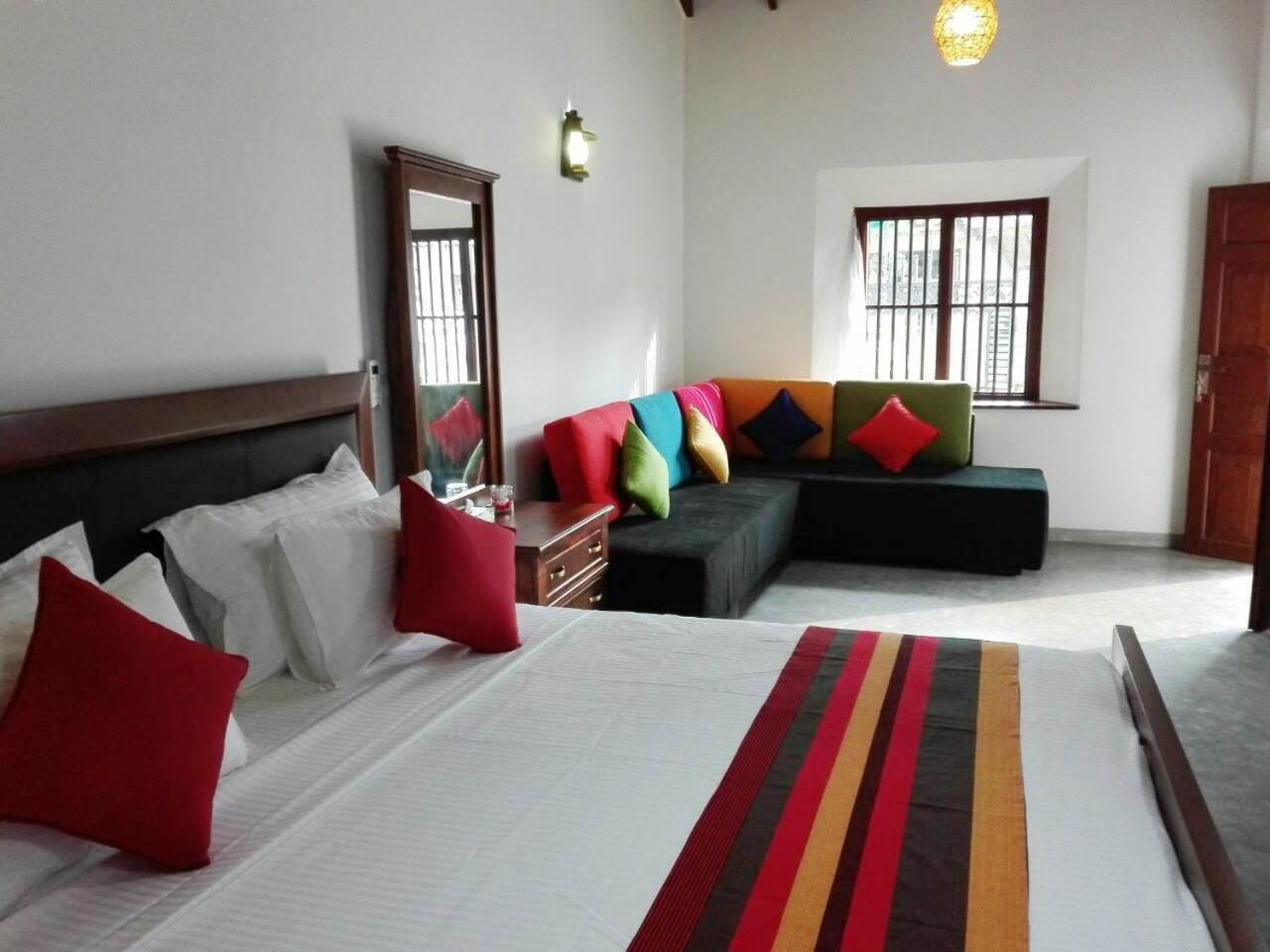 Best Inn Villa Mirissa Buitenkant foto